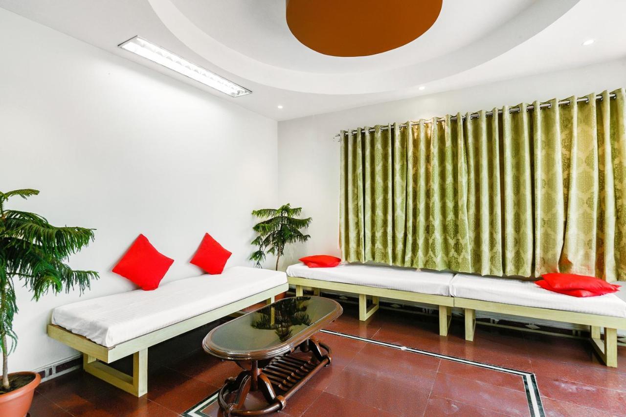 Hotel Oyo 14826 Ashoka Executive à Aurangābād Extérieur photo